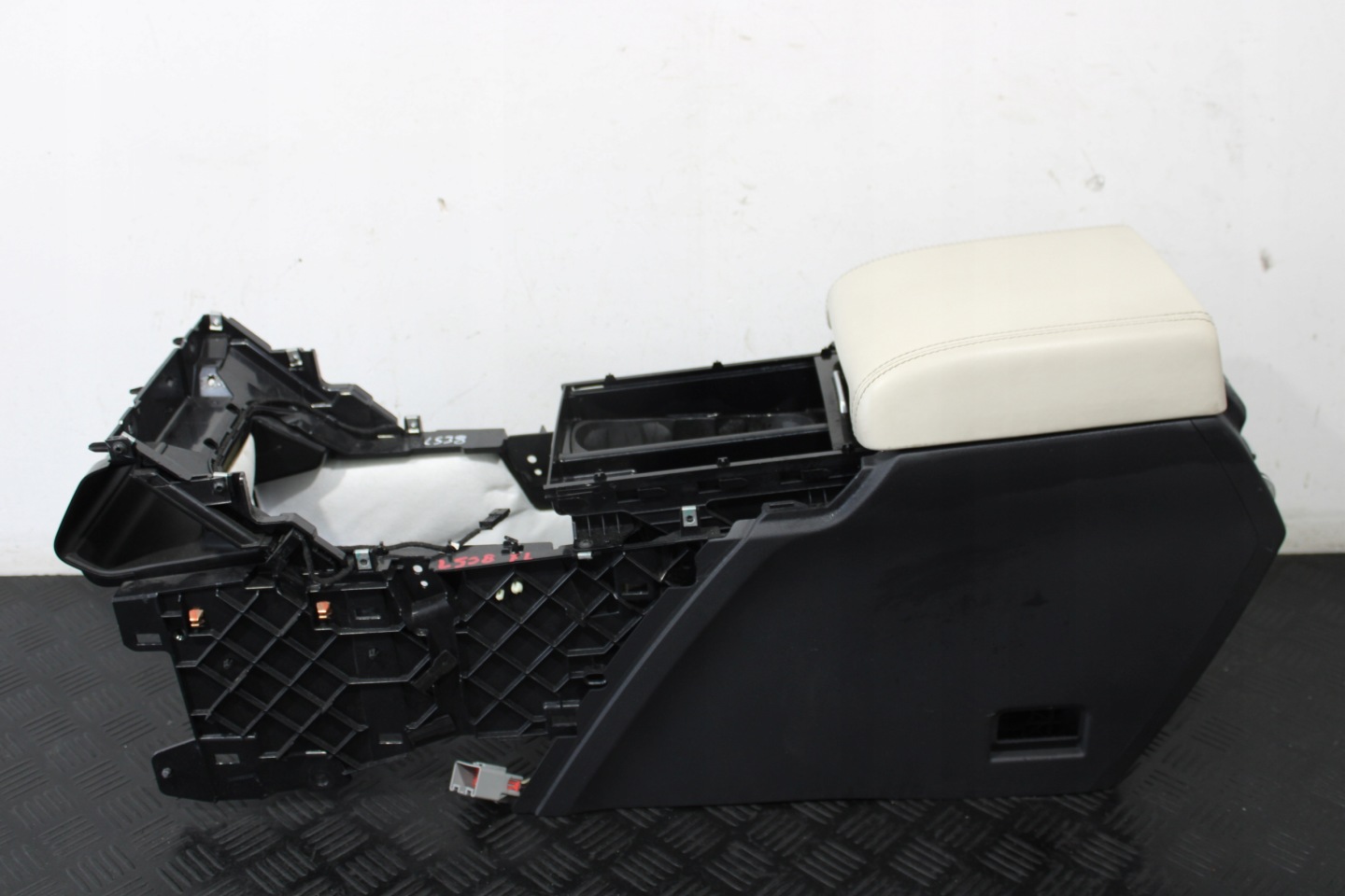 TUNEL central armrest LAND ROVER EVOQUE LIFT L538 DYNAMIC