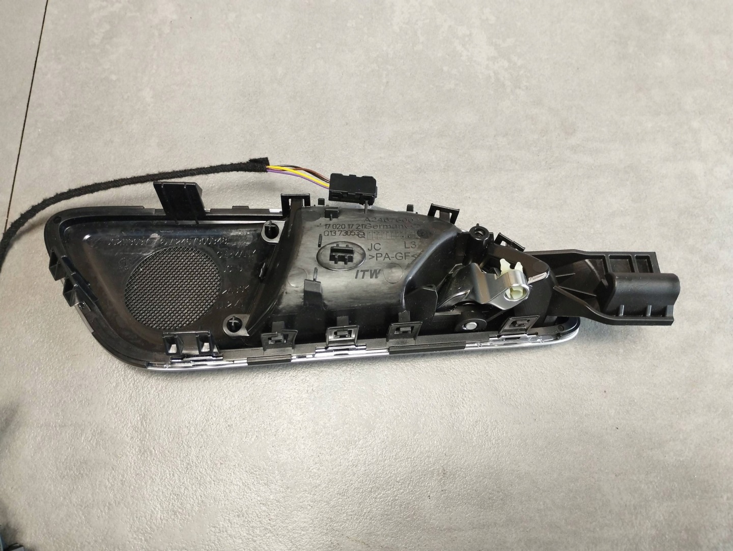 Mercedes-Benz B W246 W242 handle inner left rear part A2467600