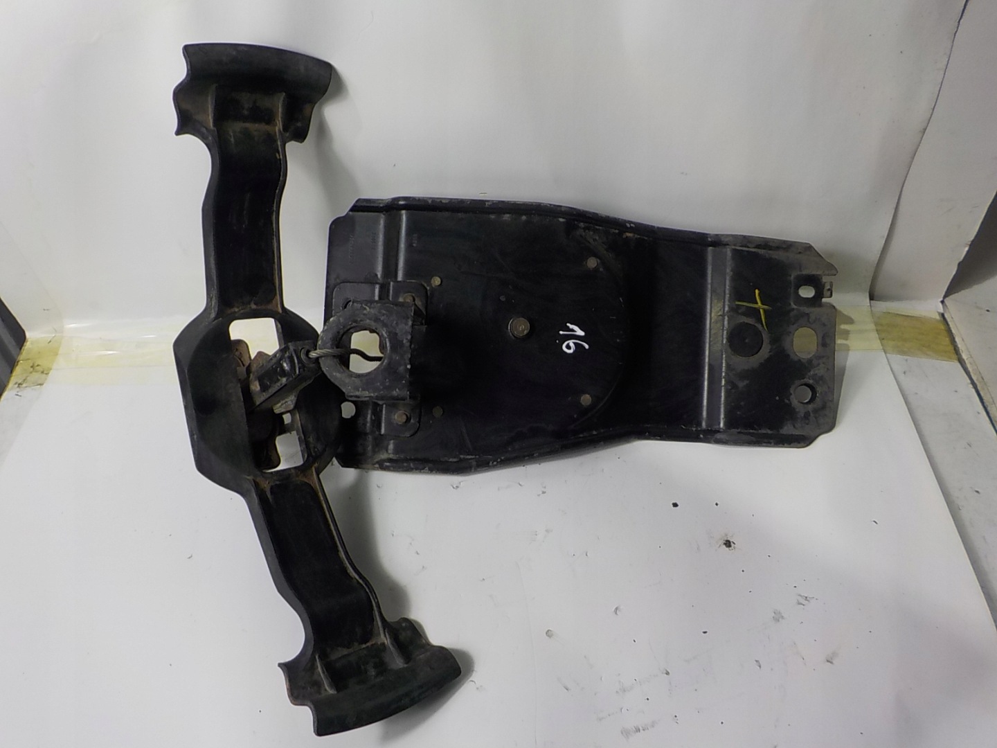 CHRYSLER VOYAGER IV WINDA Roues de la roue de secours 4535973