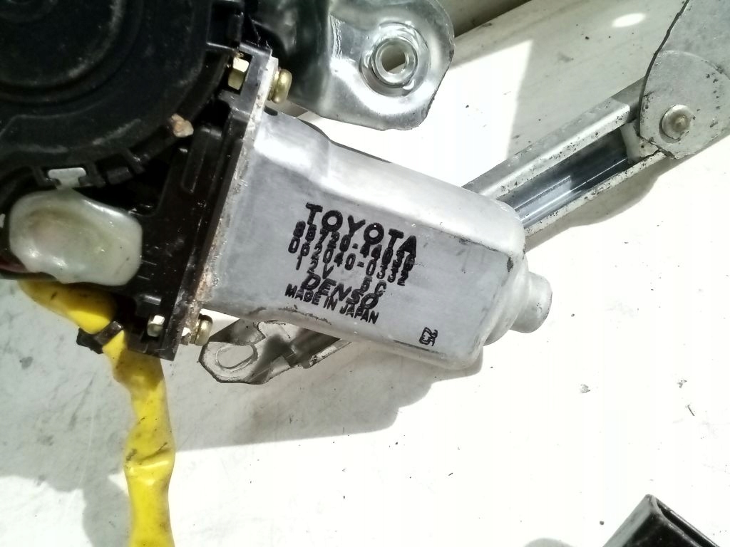 Toyota Previa II 2 window regulator left front elektr 85720-44030