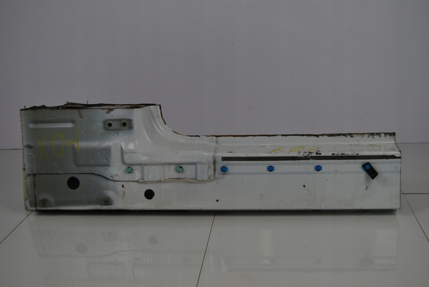 threshold left quarter Chevrolet Camaro Cabrio 2016+