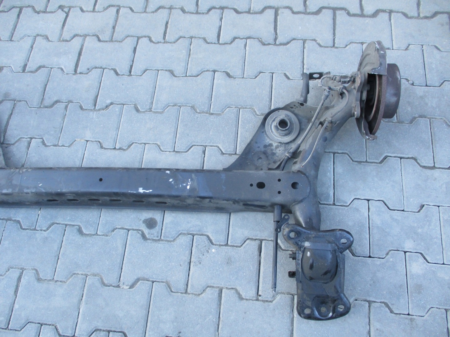 axis rear sususpension sider SKODA OCTAVIA III 1,6D 17R