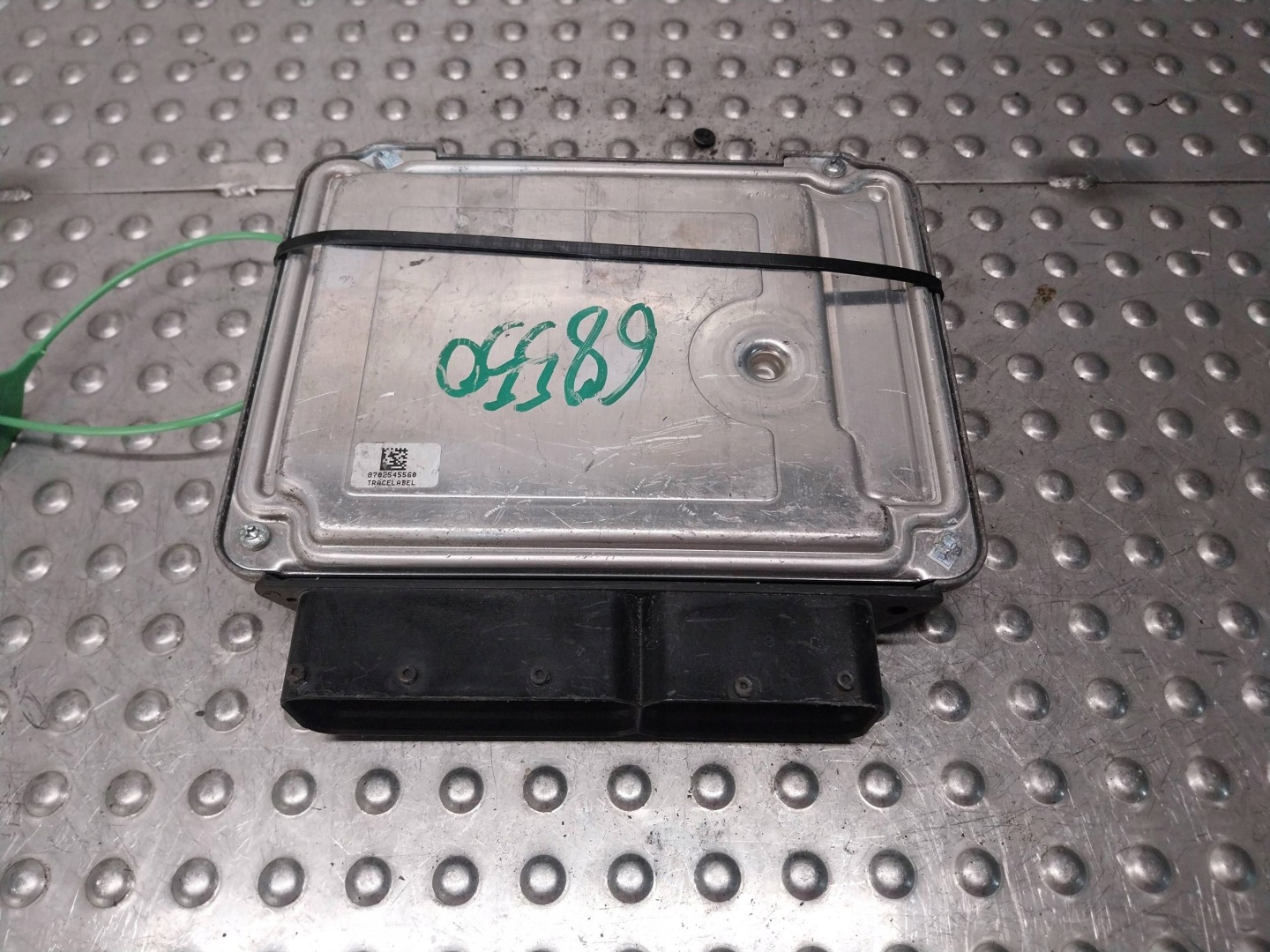 computer control unit of the engine 03G906056J 0281014899 VW GOLF V 1.9 TDI