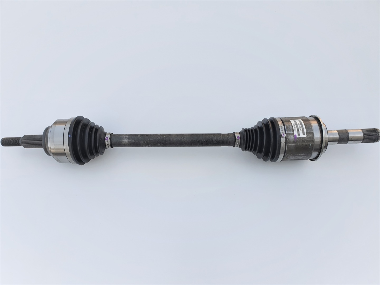 JEEP GRAND CHEROKEE WK2 IV semi-axis left P04726091AB