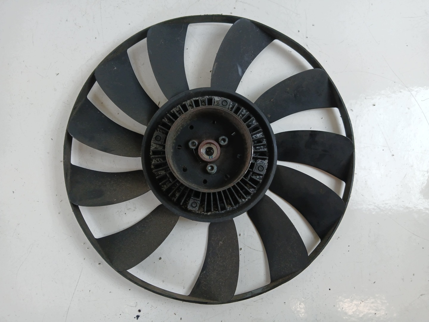 VW PASSAT B5 1.9 TDI ventilátor chladiče WISKOZA 06B121347