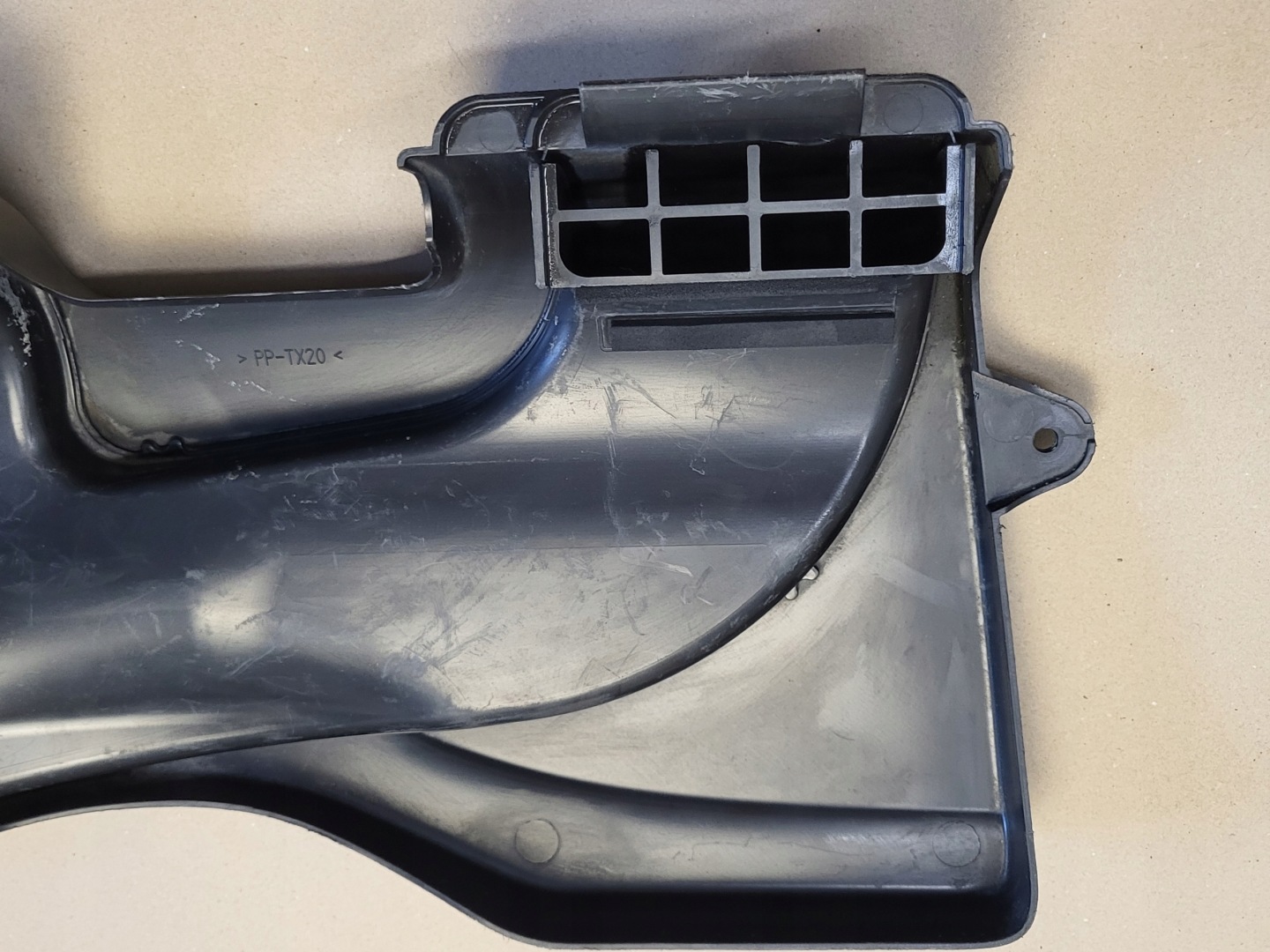 tube intake drain air BMW 1 E87 E88 E81 E82 N47 2.0 D 7797475 OE EU