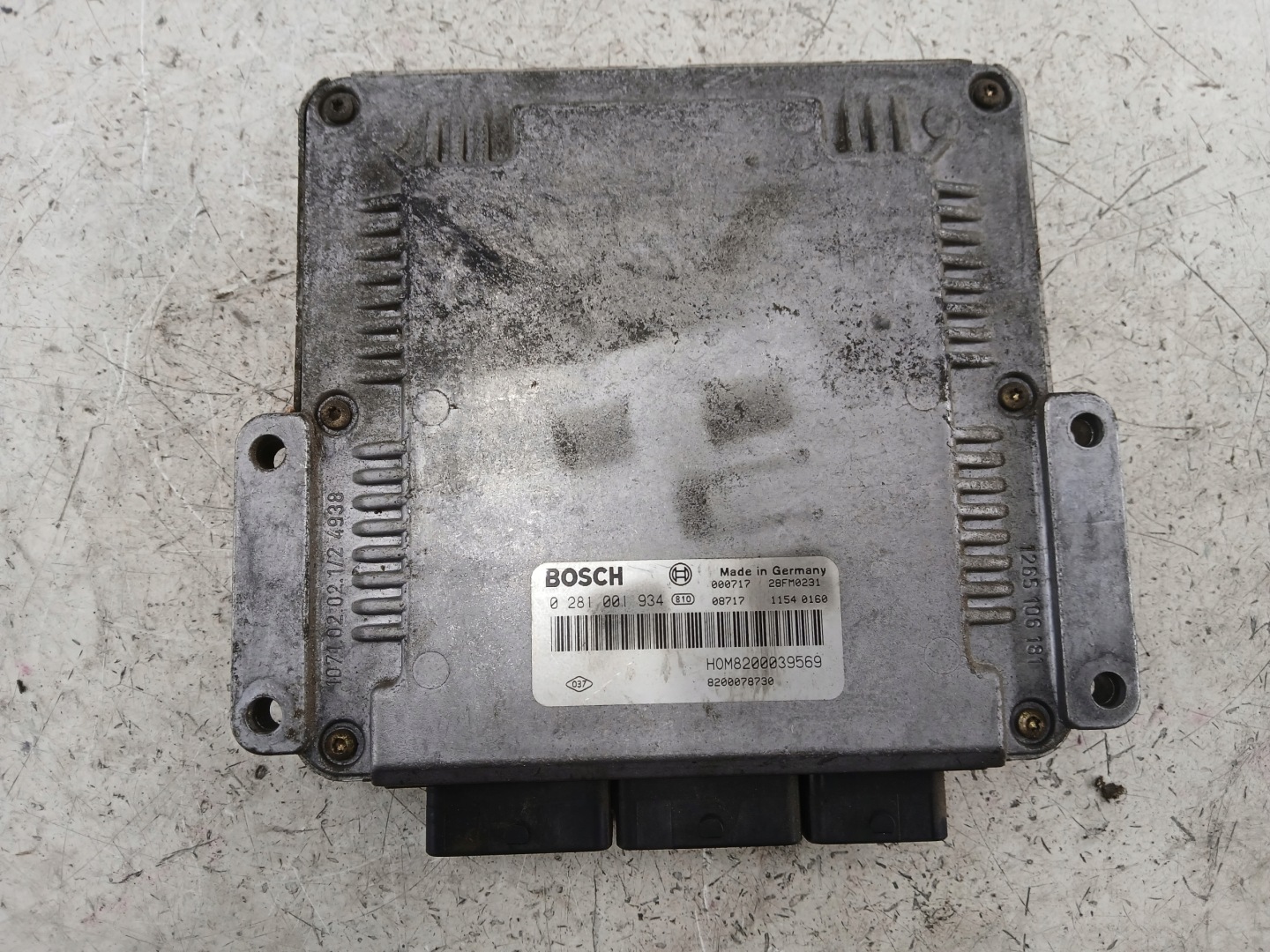 RENAULT SCENIC e 1.9 DCI Centralina Motore computer 8200039569
