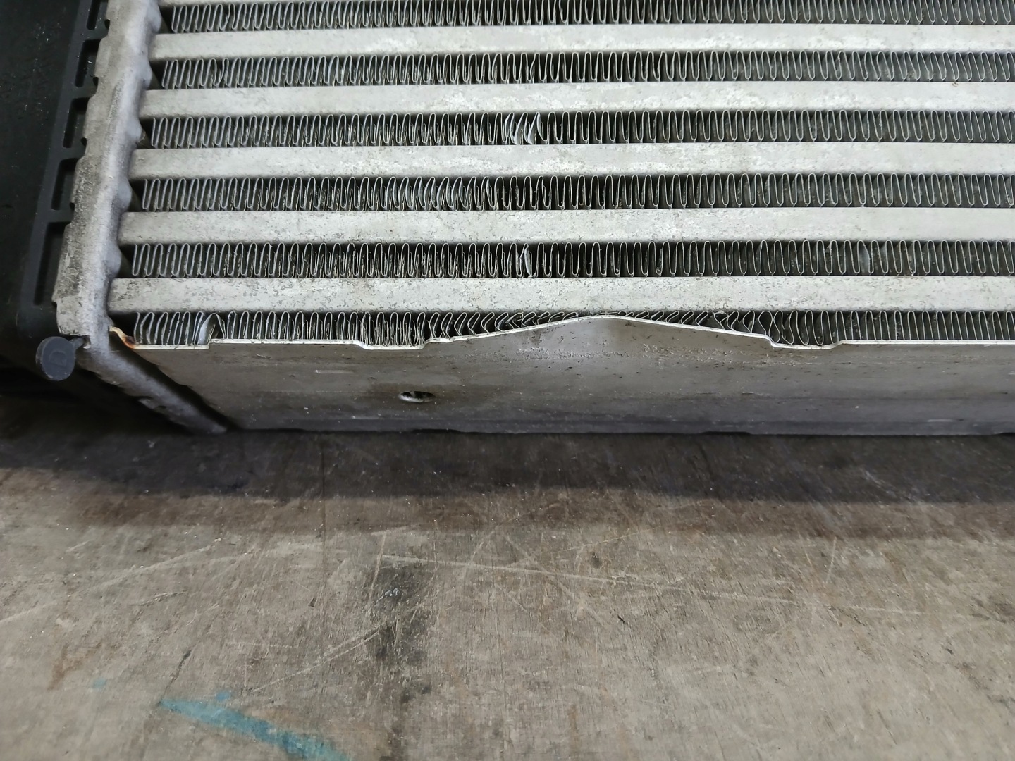 Kühler luft INTERCOOLER AUDI A4 B9 8W 16- 8W0145805AD