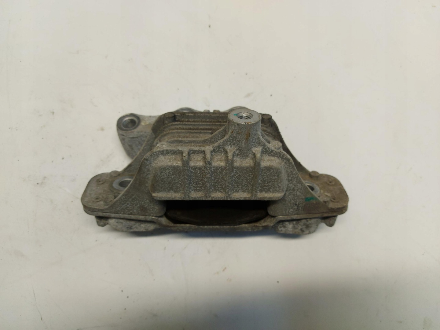 MG ZS 1.5B Airbag Support plaque Moteur 10231482