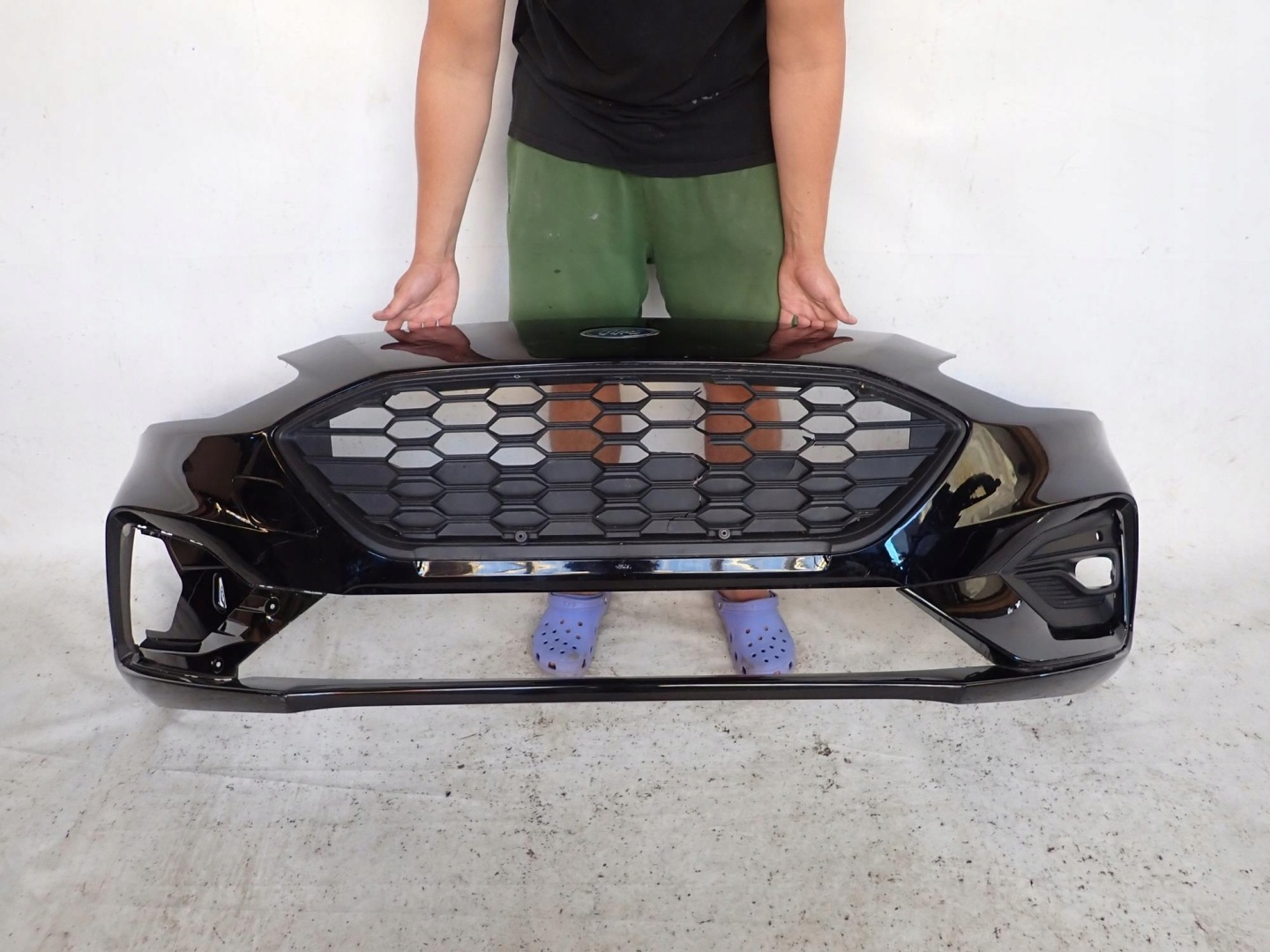 FORD FOCUS IV 4 MK4 ST LINE 18-21 bumper front front PDC