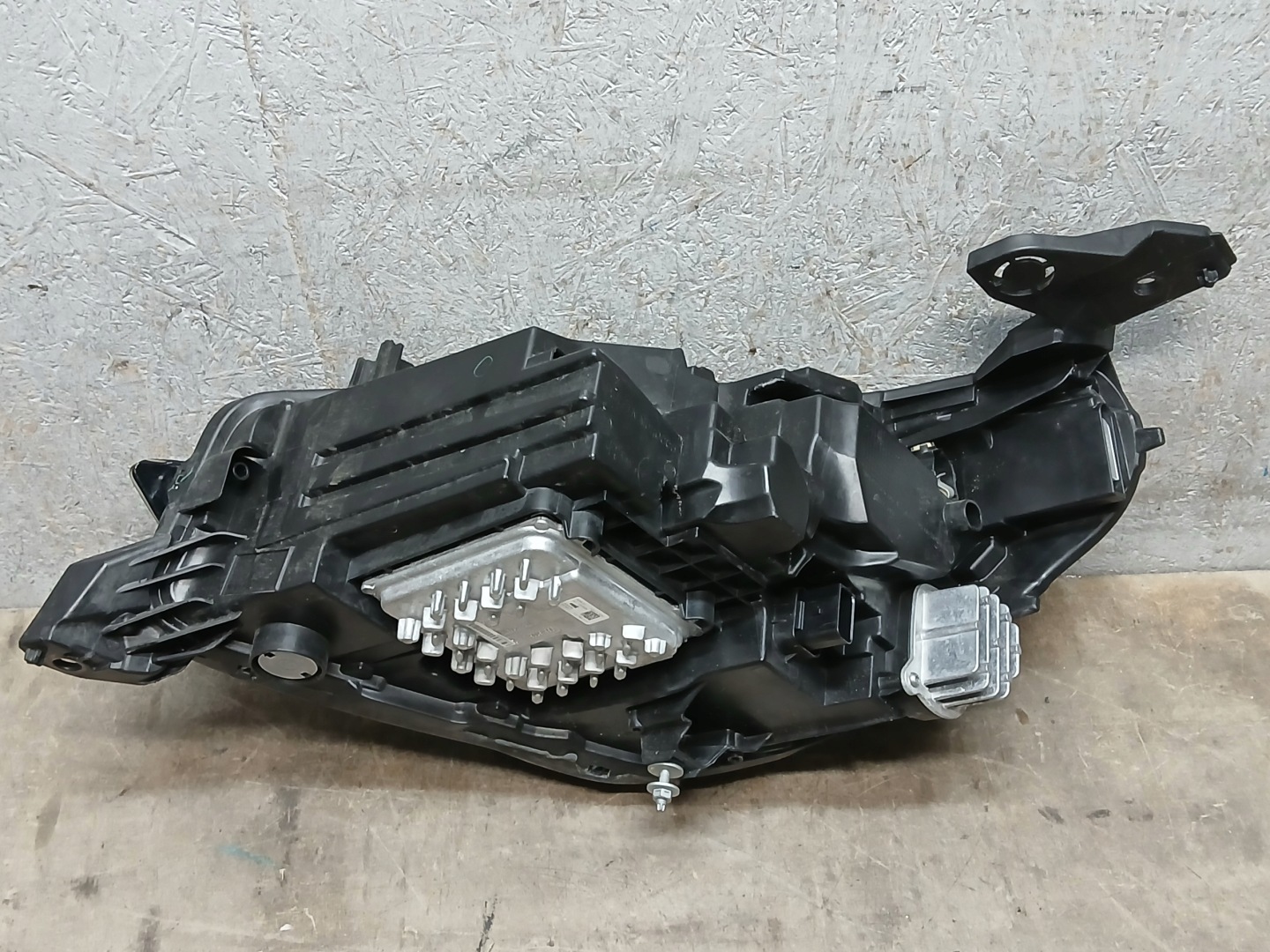 light front right OPEL CORSA F FULL LED 39162659