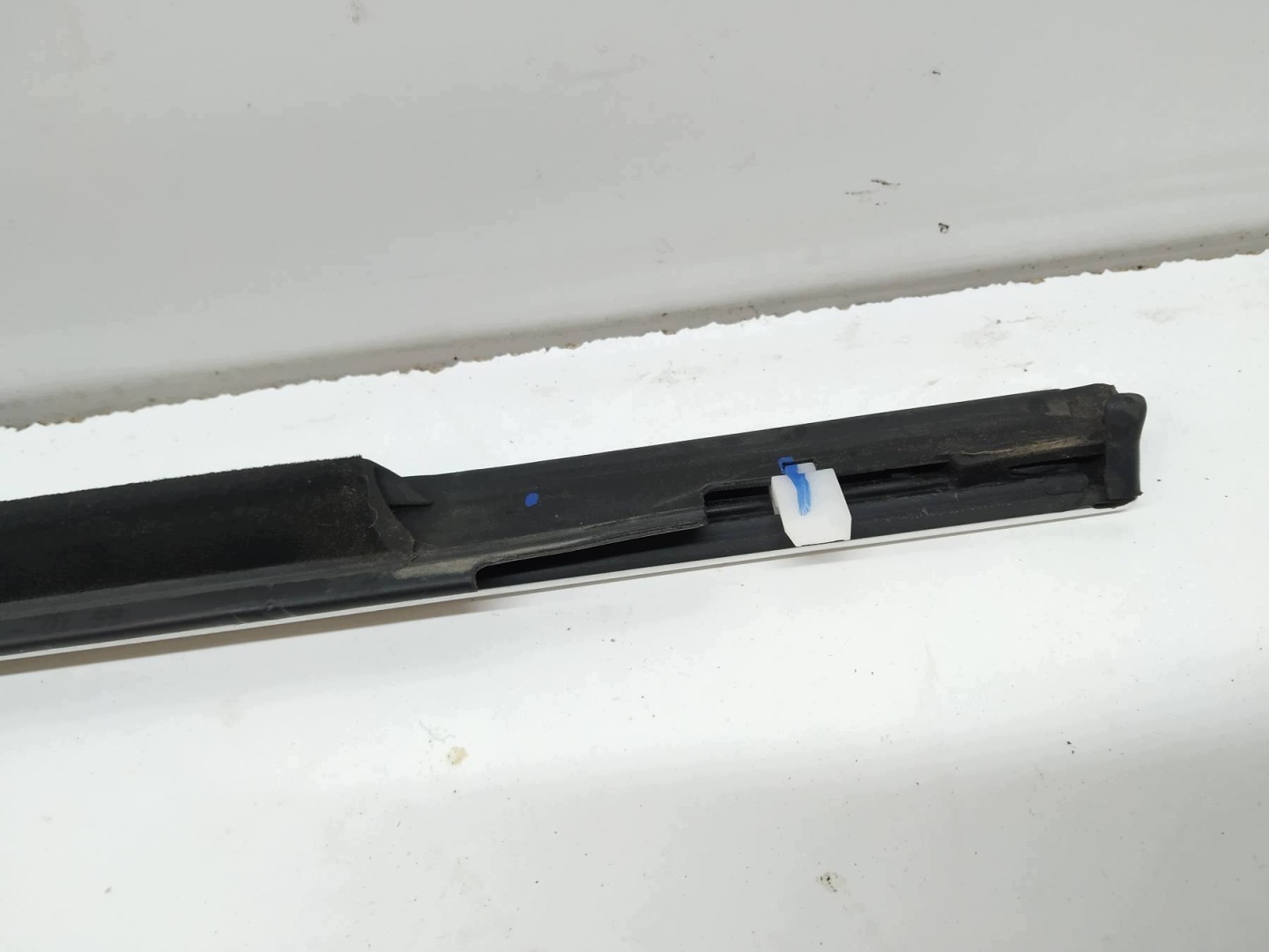 moulding door dust right front Volvo XC 90 II (2015- )