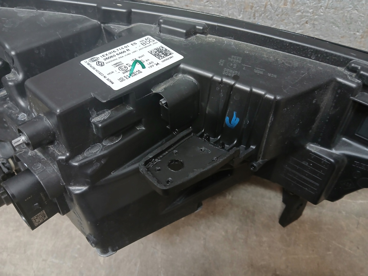 light front left RENAULT CAPTUR II 2 LIFT FULL LED 260606466R