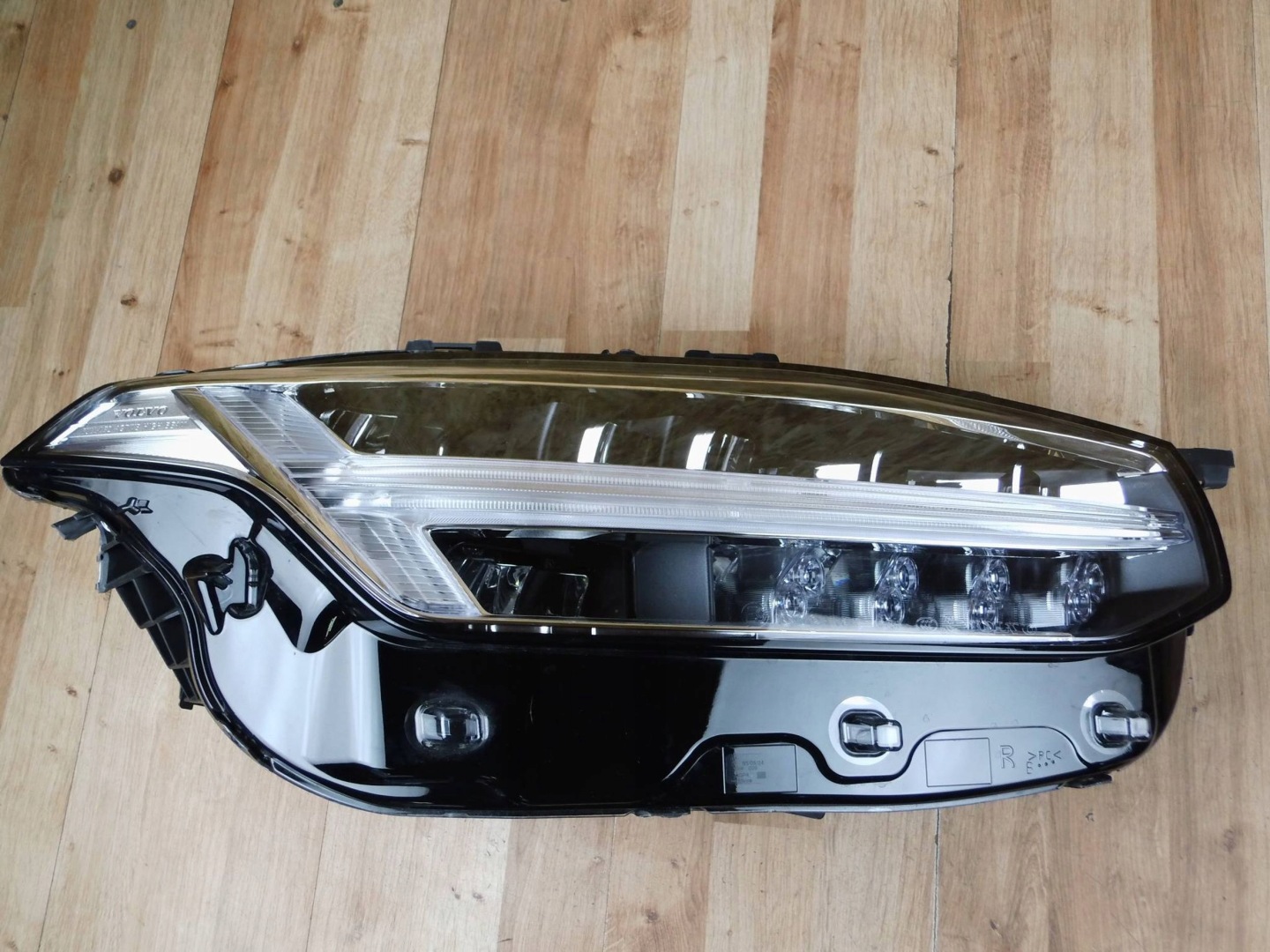 Volvo XC90 II 2022+ LIFT light right front front right LED