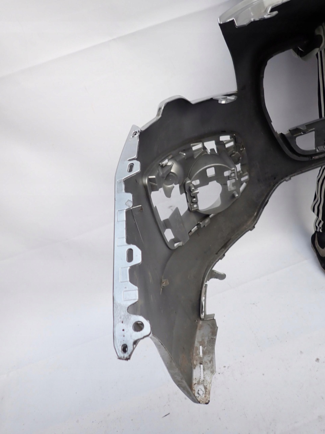 PEUGEOT 3008 and 1 LIFT 13-16 bumper front front