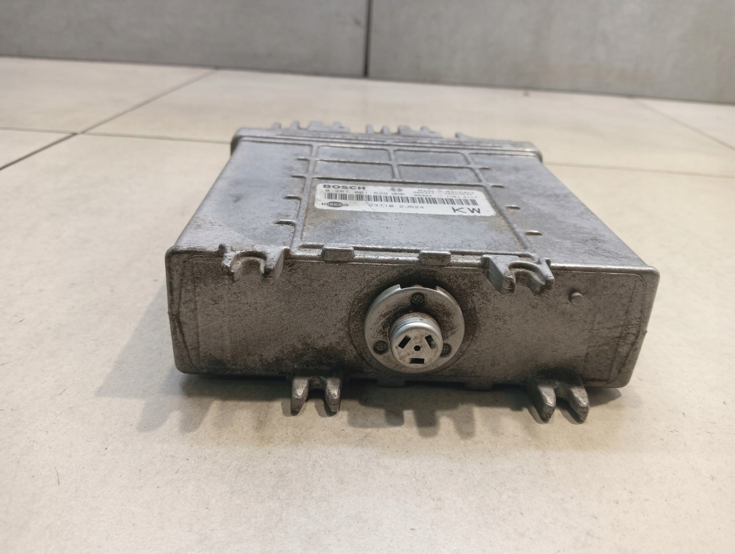 control unit of the engine PRIMERA II 2.0 TD 0281001629