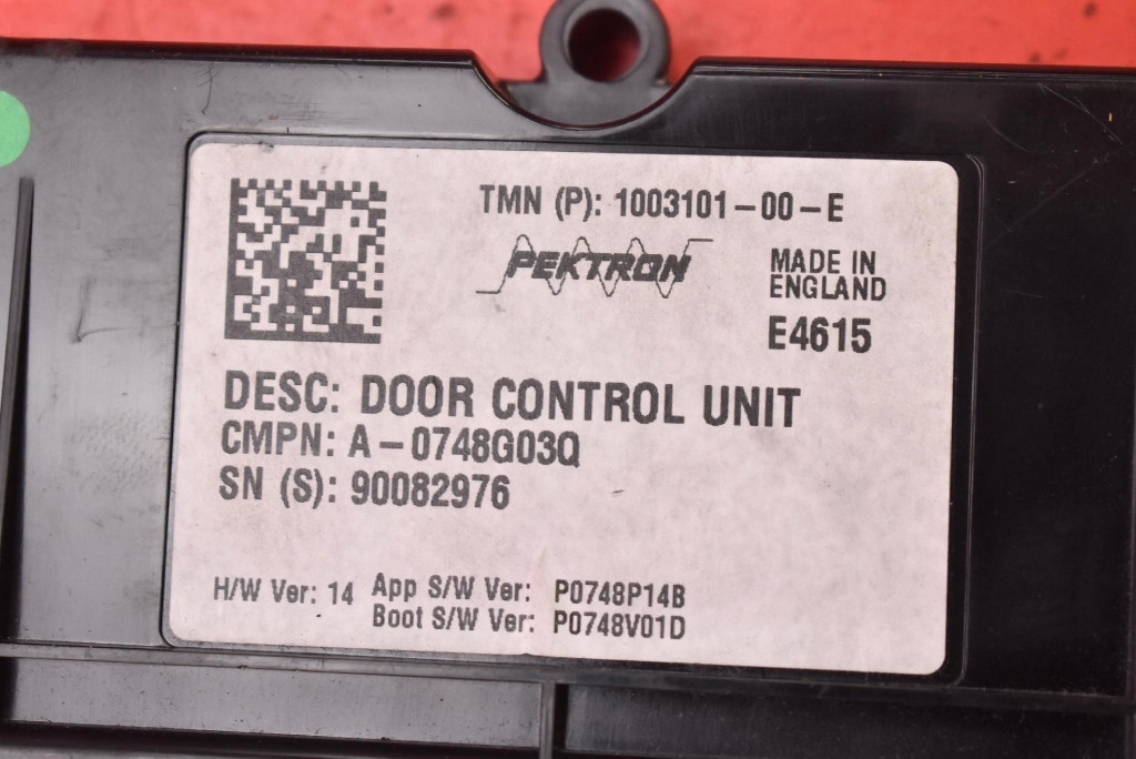 control unit module door right front 1003101-00-E TESLA MODEL S 16-21