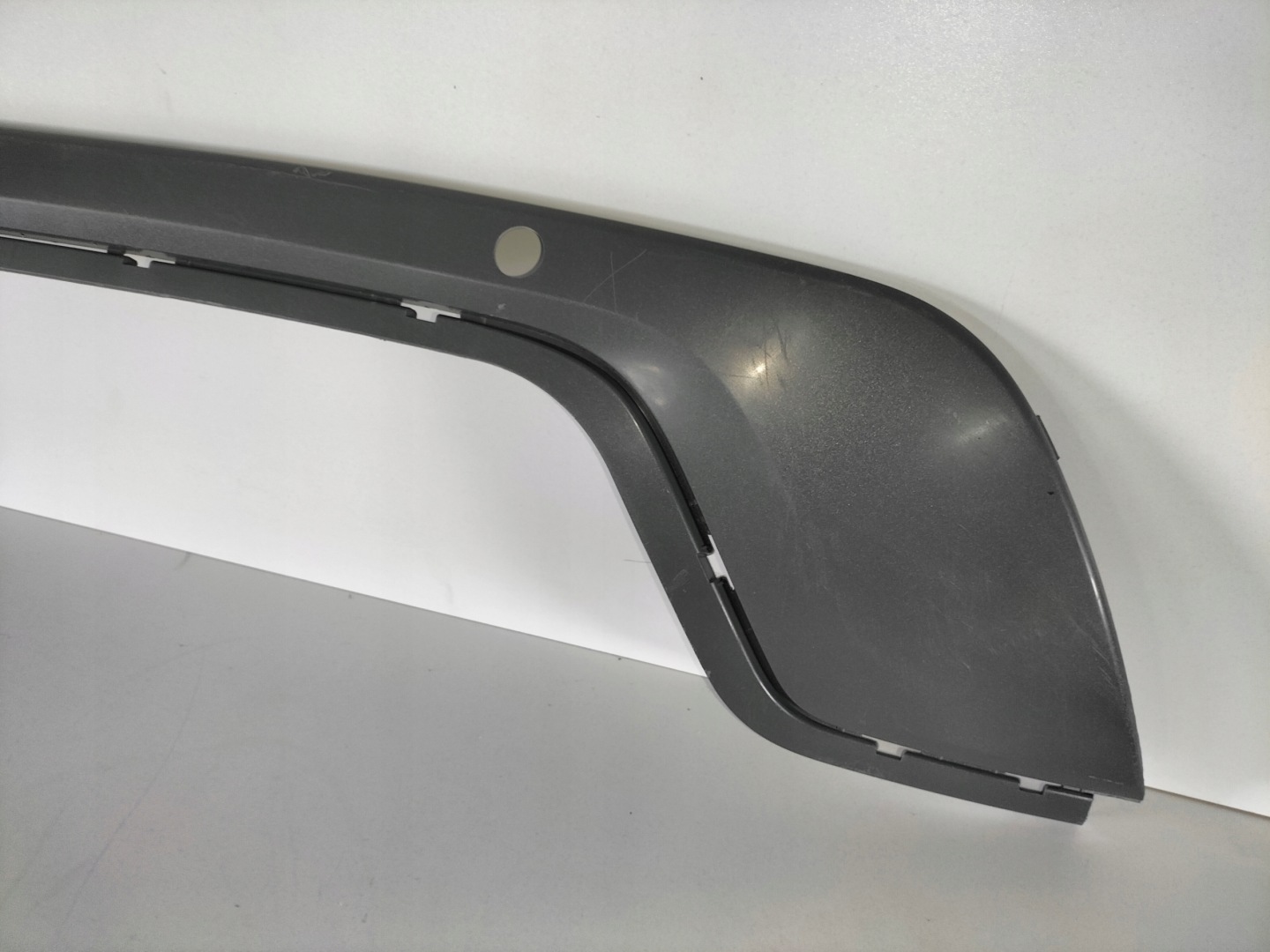 spoiler moulding rear part RANGE ROVER EVOQUE II 19
