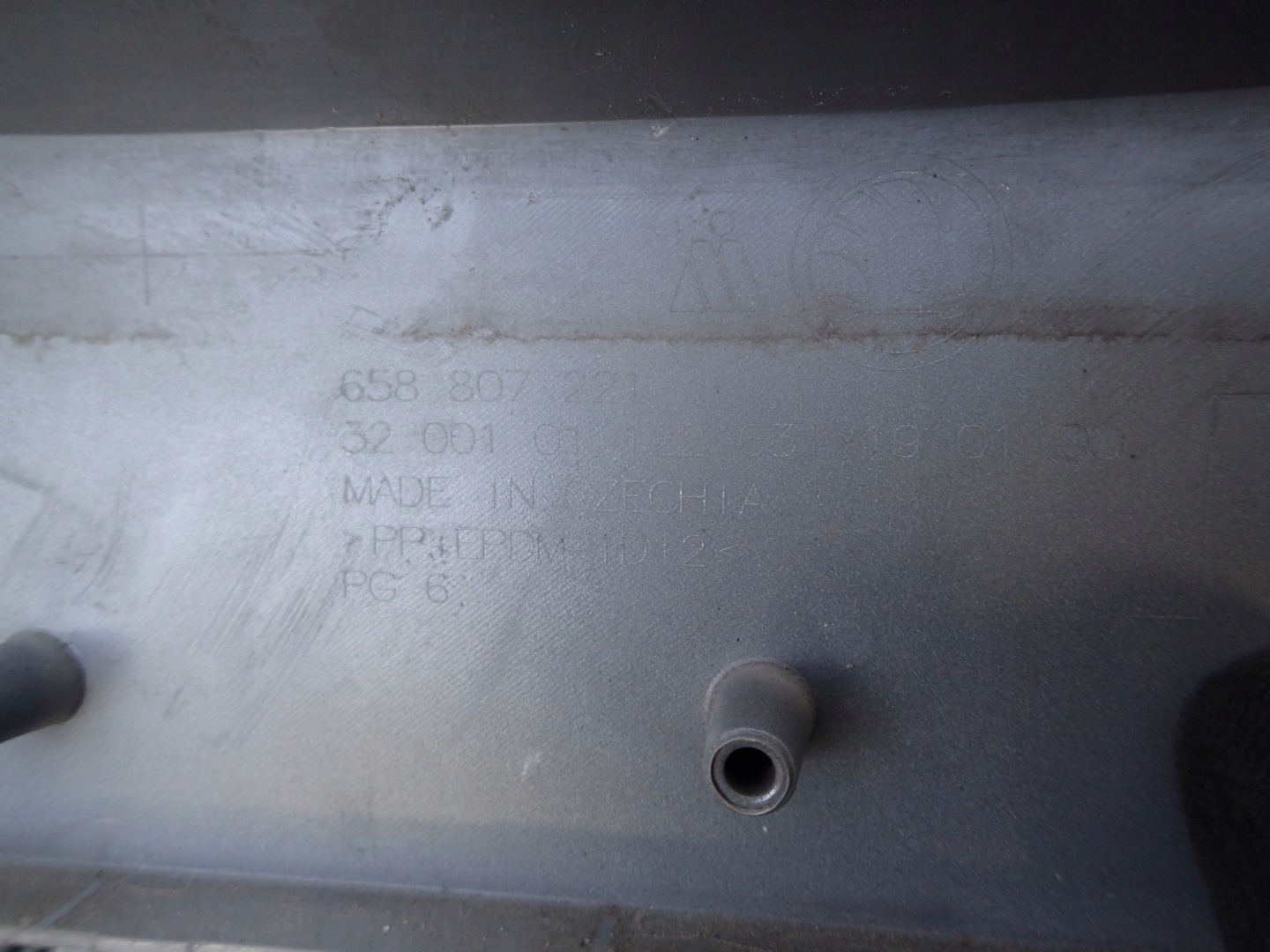 bumper front front SKODA KAMIQ 568 NW4 2019