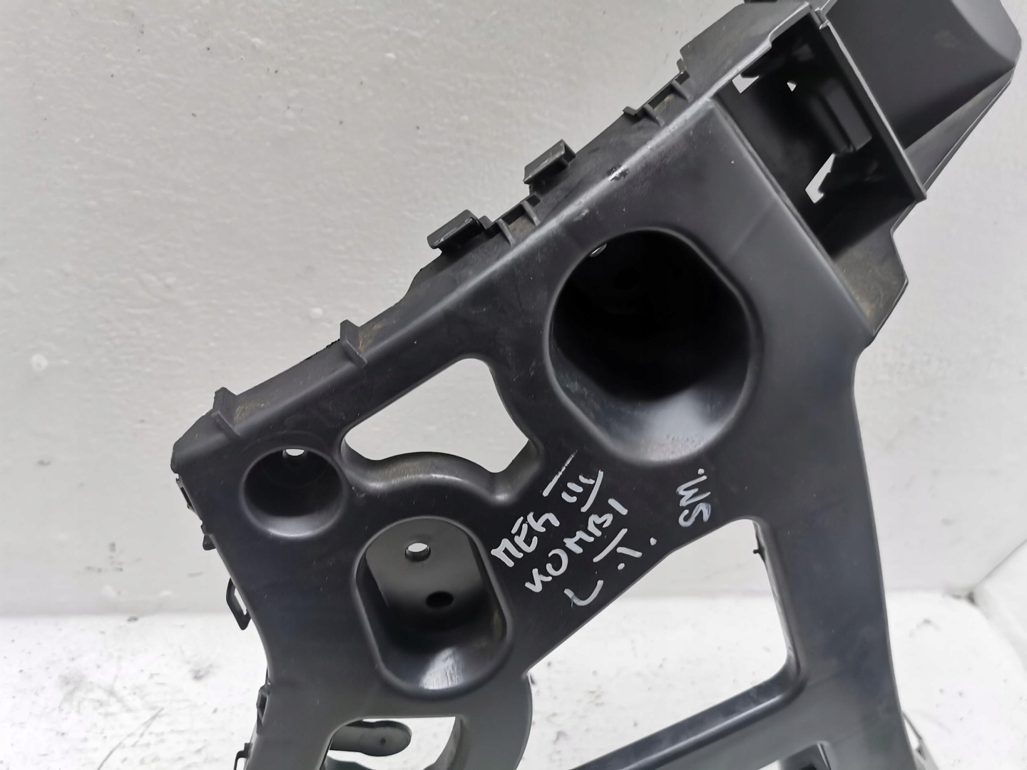 bumper bracket left rear part RENAULT MEGANE III 08-16