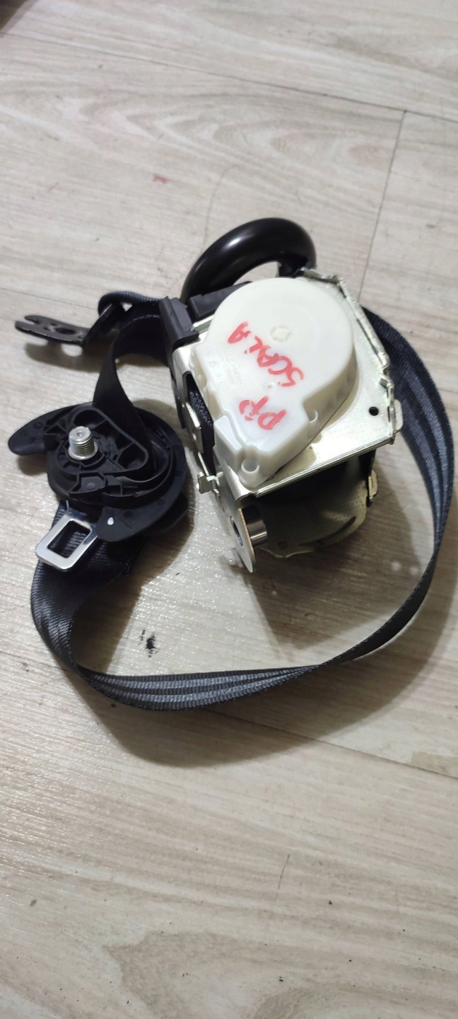 front tension belt safety front side right Skoda Scala 654857706A