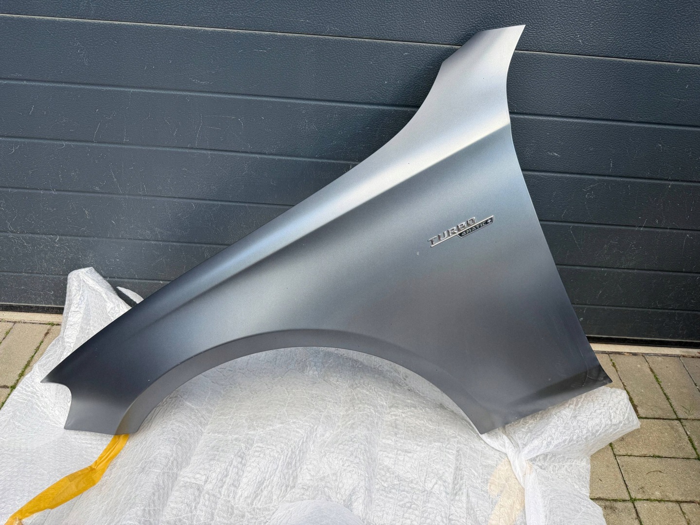 Mercedes E W213 fender left front front