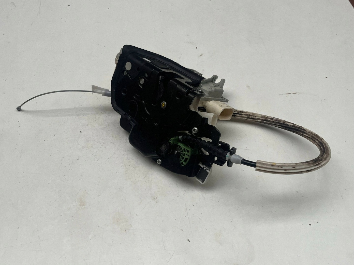 AUDI Q7 4M lock door left front DOCIAG 4M1837015F @M