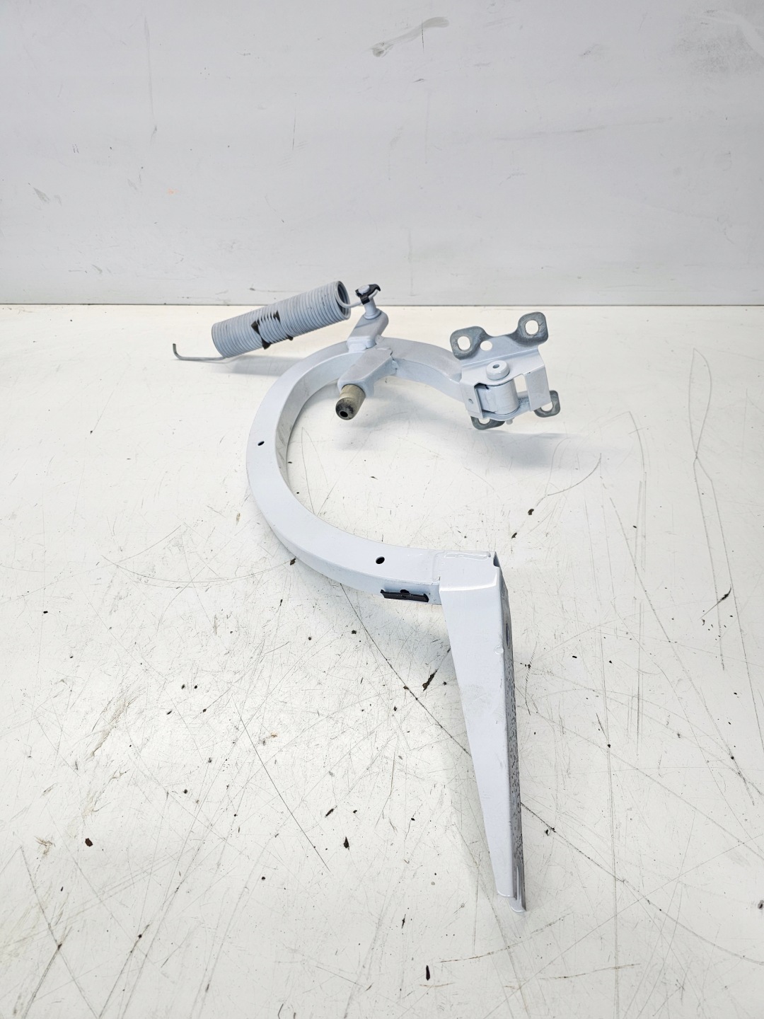 hinge bonnet left rear part AUDI A4 B9 SEADN 8W5827305A