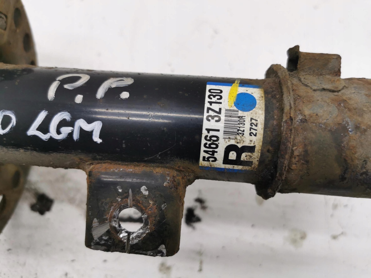 shock absorber right front HYUNDAI I40 54661-3Z130