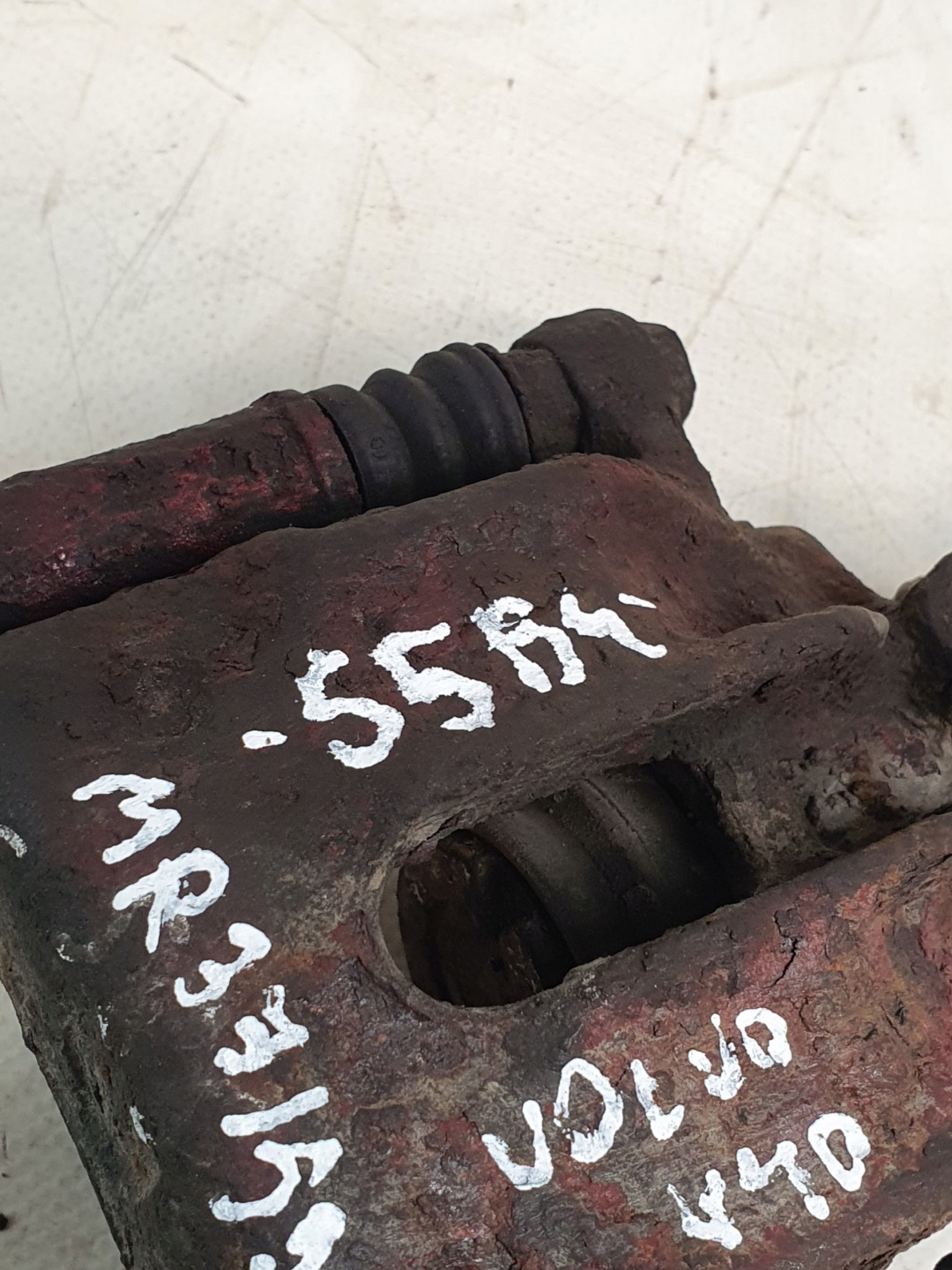 caliper brake rear part left VOLVO S40 and 96r. 1.8B
