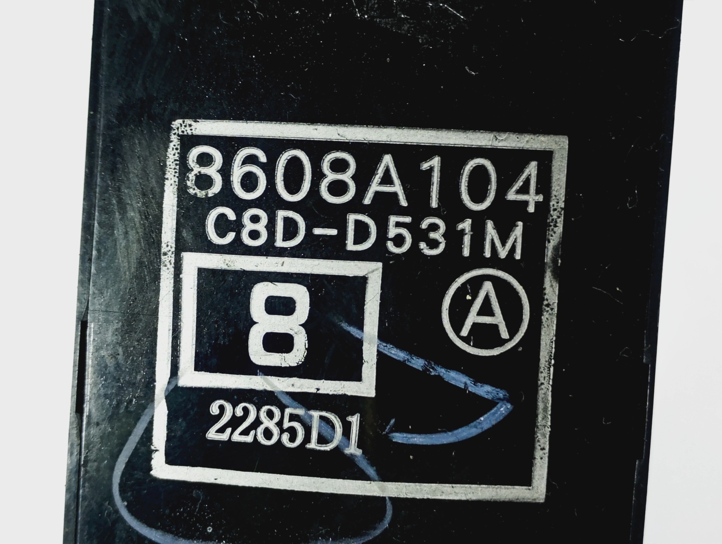 switch PANEL of the window left front OE 8608A104 MITSUBISHI Outlander 1 and 03-06