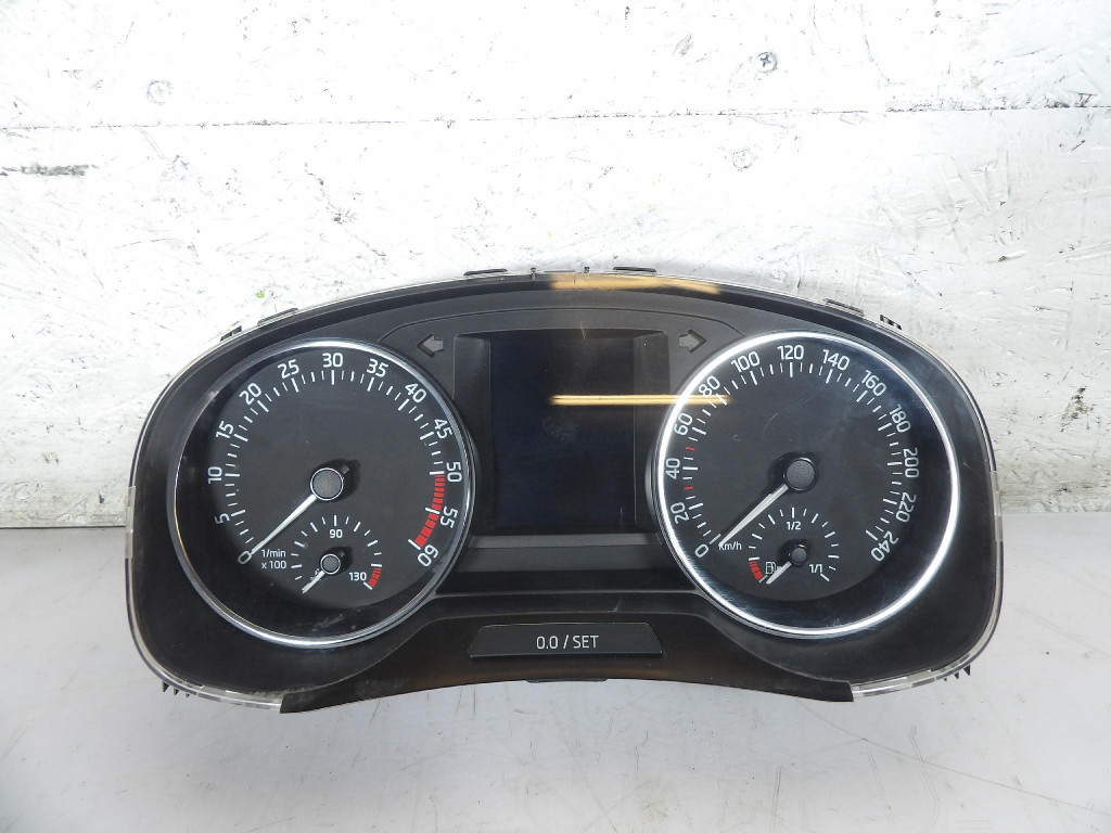 SKODA RAPID 1.4TDI dials 5JA 920 741