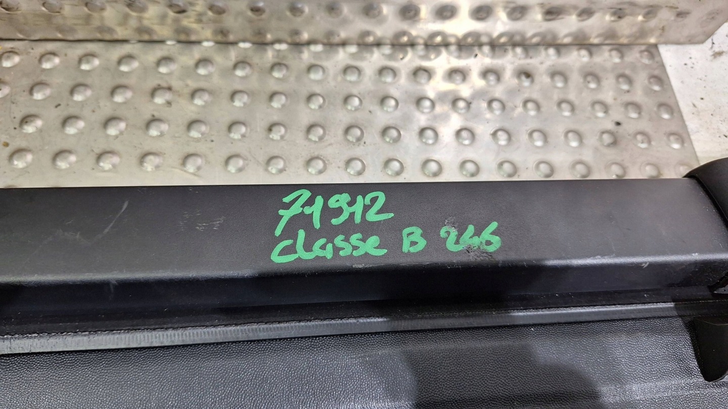 blinds boot rear part MERCEDES W246 black