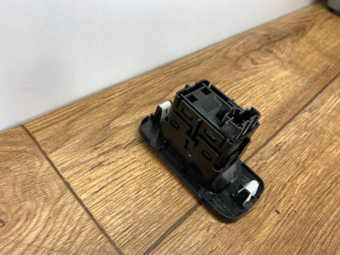 window control switch Ford F150 2015+