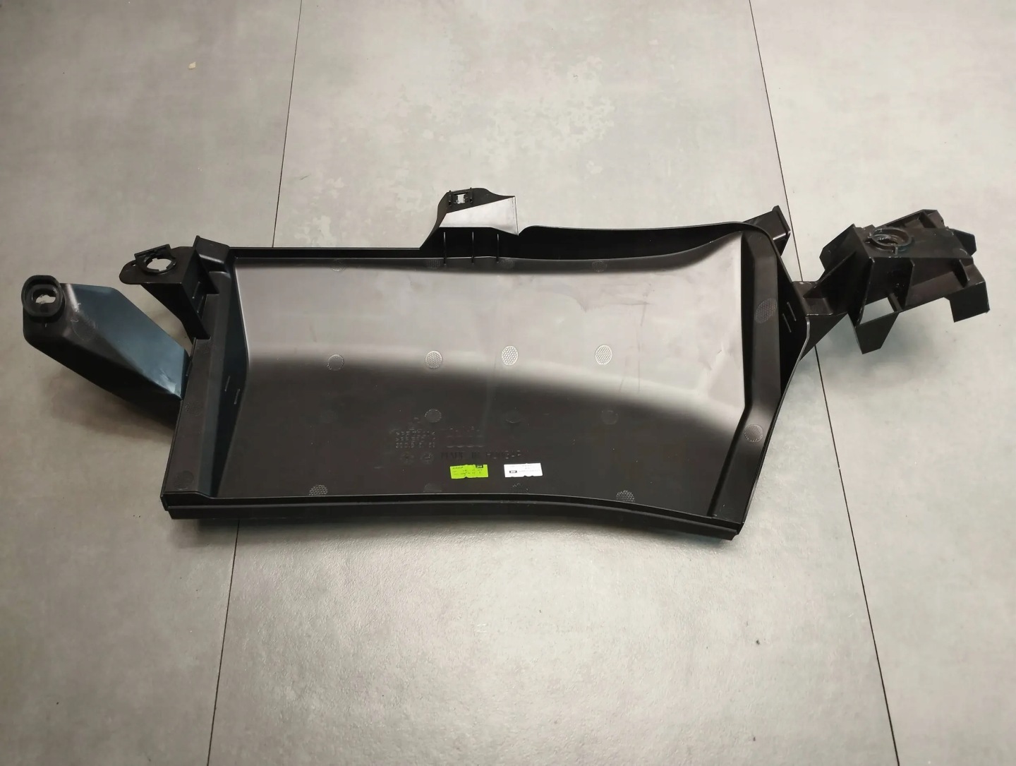Audi Q3 F3 83A cap 83C815159 UK