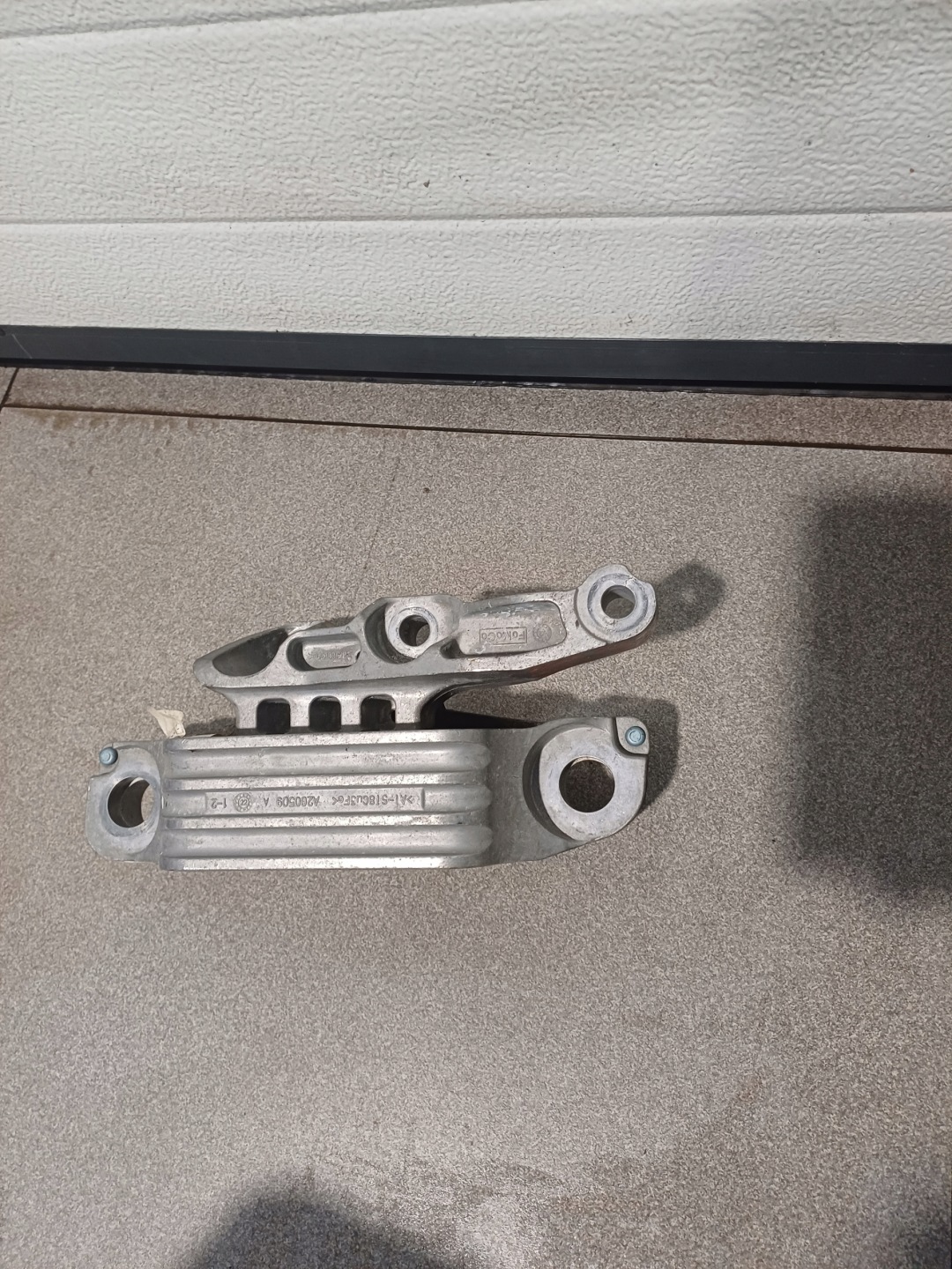 engine mount holder FORD KUGA MK3 LX53-7M121-DA