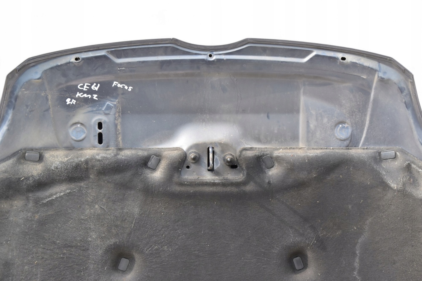 Capot Insonorisation FORD FOCUS MK3 Przedlift Couleur: L8 Midnight Sky