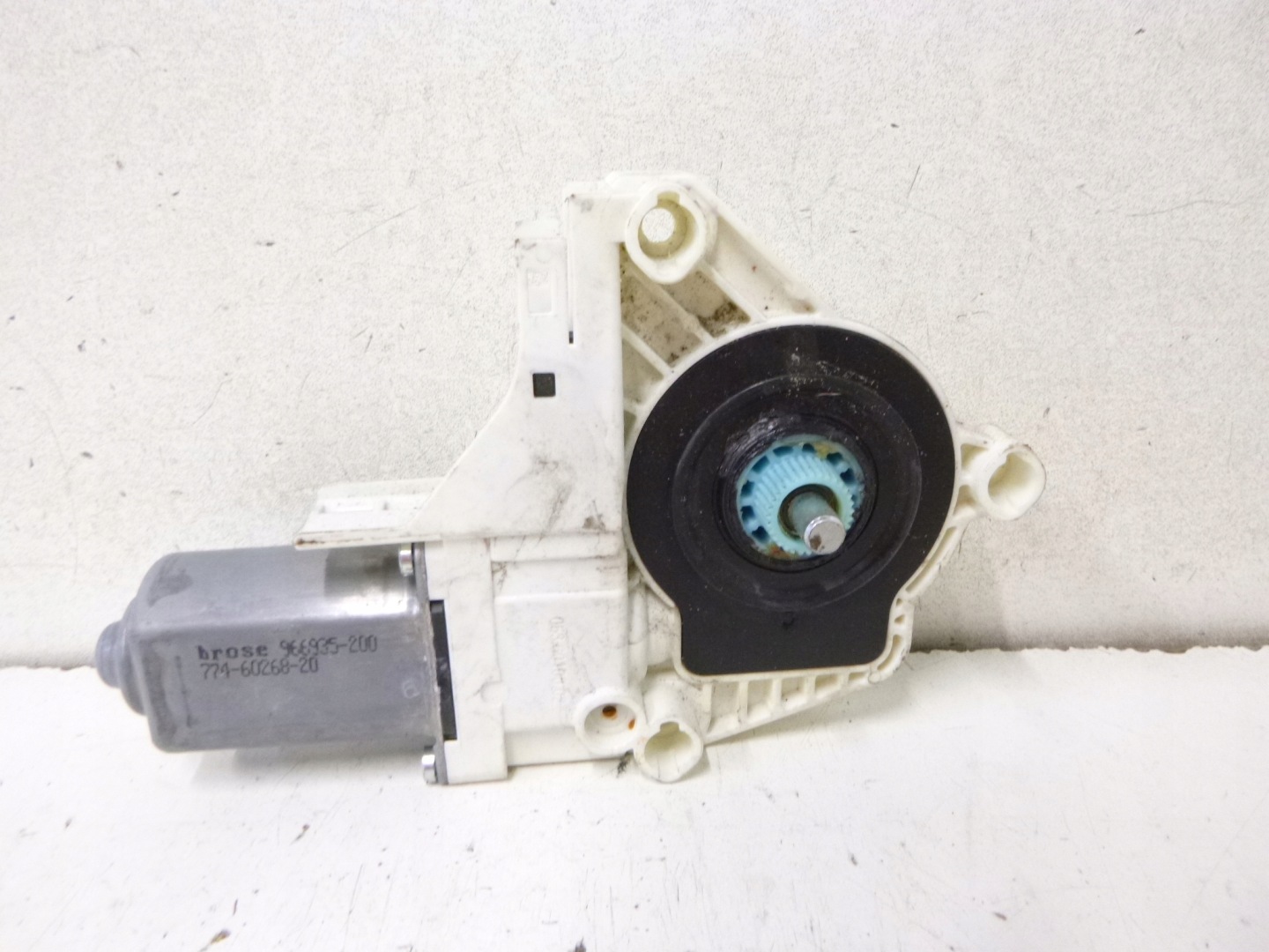 mini motor of the window front left Audi A4 B8 8K0959801A