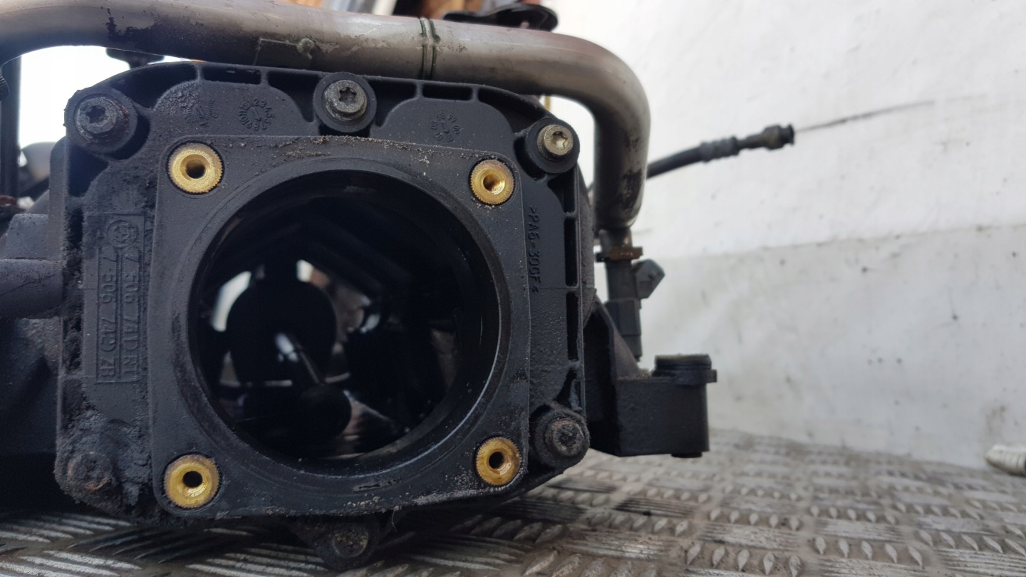 BMW X5 E53 4.4 intake manifold unprotected