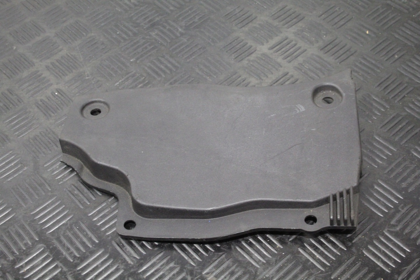 torpedo left cover DISCOVERY V 5 L462 HPLA-02223-A