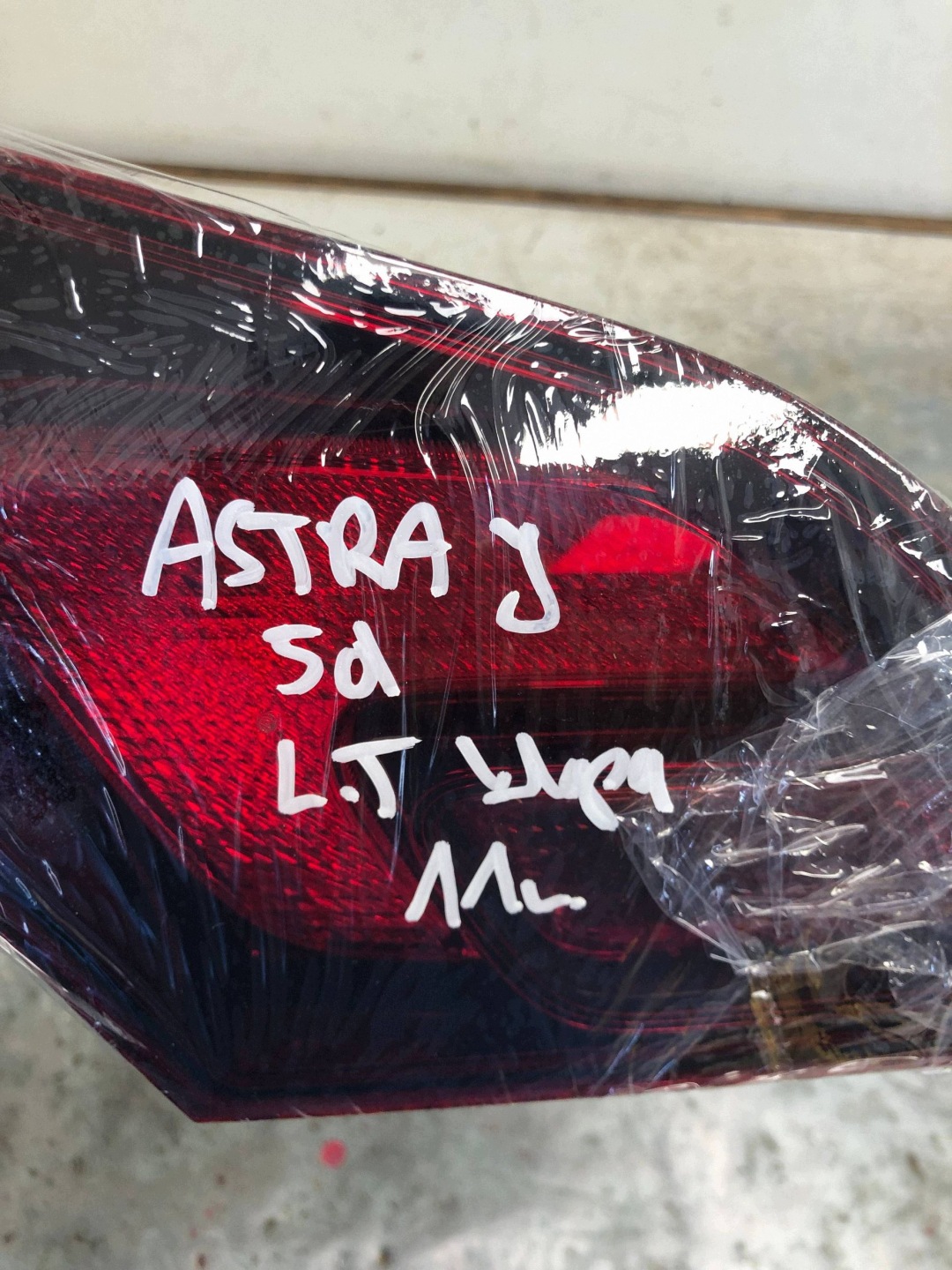 light left rear part to the bonnet OPEL ASTRA J 5D 13306461