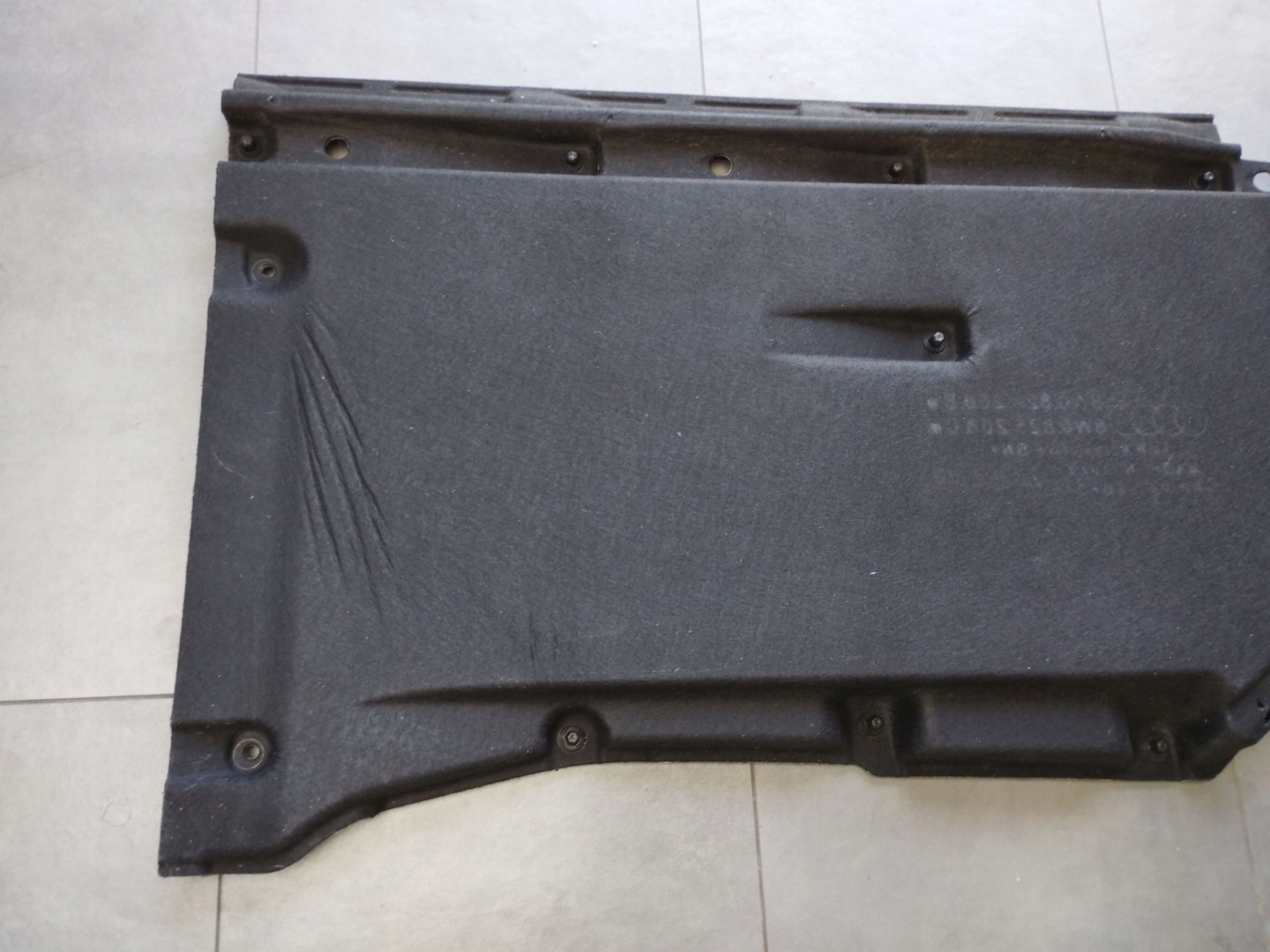 Audi A4 S4 B9 8W cover chassis side right 8W0825208B