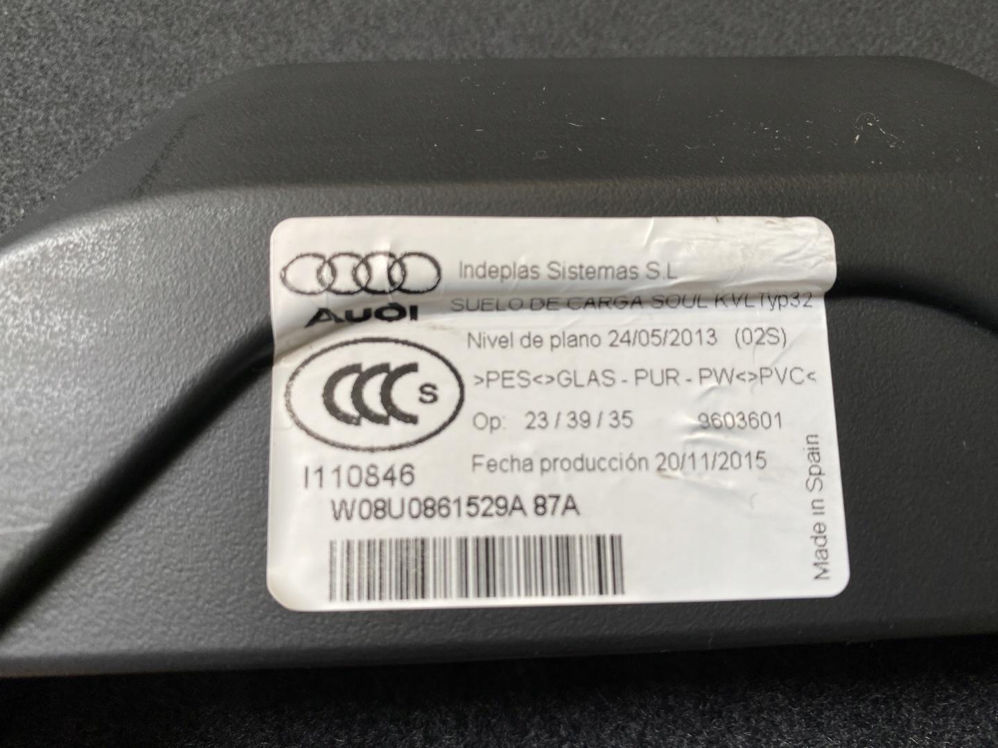 AUDI Q3 8U floor boot 8U0861529A