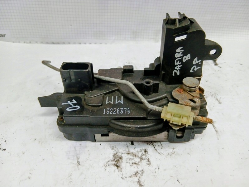 lock door right front Opel Zafira B 13220370