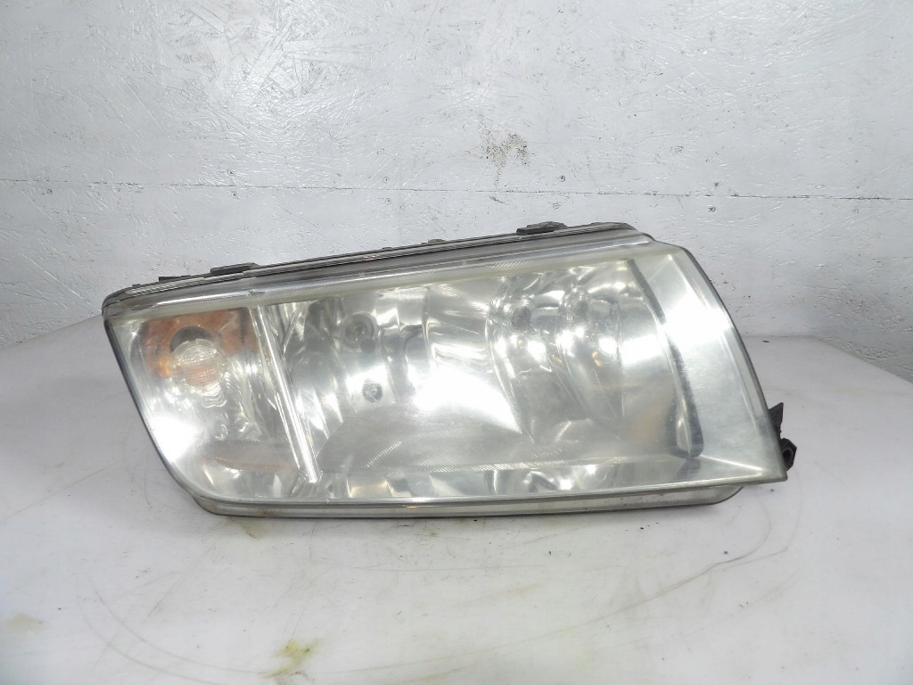 SKODA FABIA and REFLEKTOR right 246366