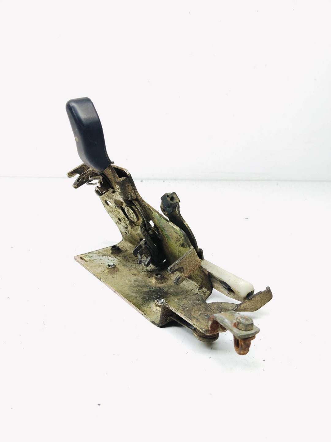 handle bonnet inner Citroen Berlingo 1.9 D 1196 00r