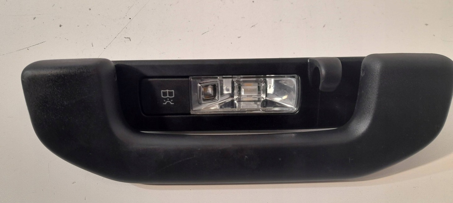 Mercedes-Benz GLA H247 bracket light right A0009065006 (GL54)