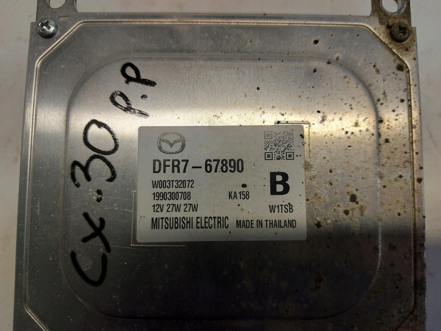 MAZDA CX30 2022r control unit lights front right DFR7-67890