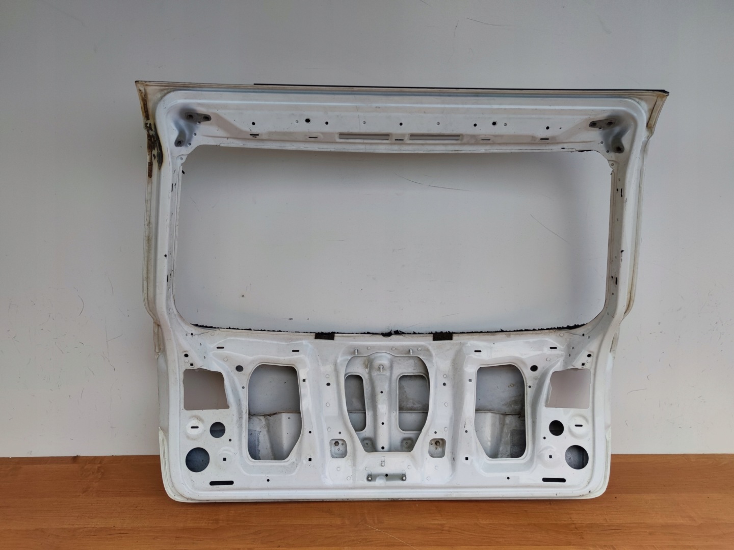 AUDI A6 C6 4F9 4F KOMBI trunk door boot cover