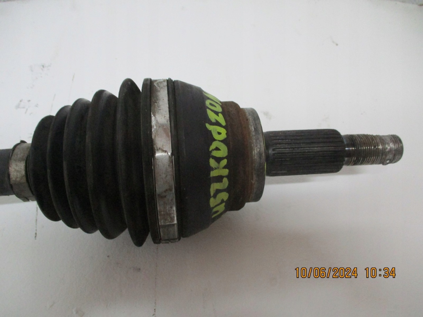 semi-axis right TOYOTA RAV 4 2,5HYB DA76R front front